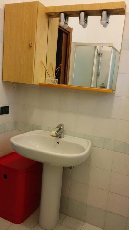 Emi Apartment Боллате Экстерьер фото